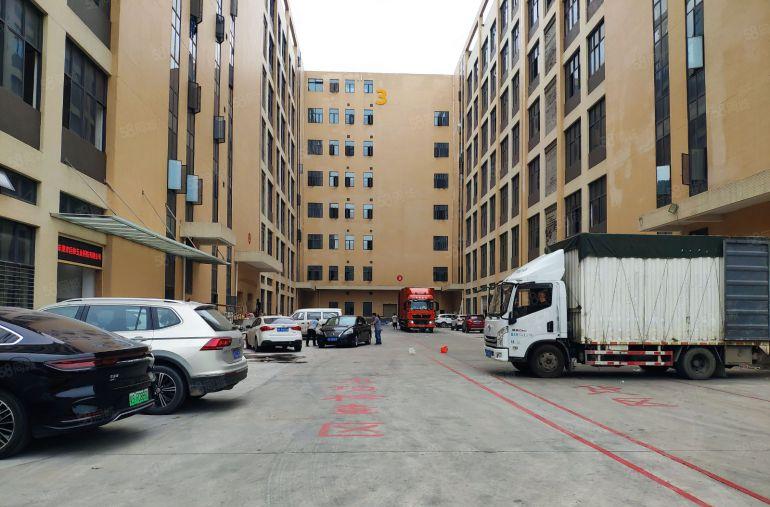 可分租！厚街新建厂房每层2400平厂房出租仓库出租带卸货平台