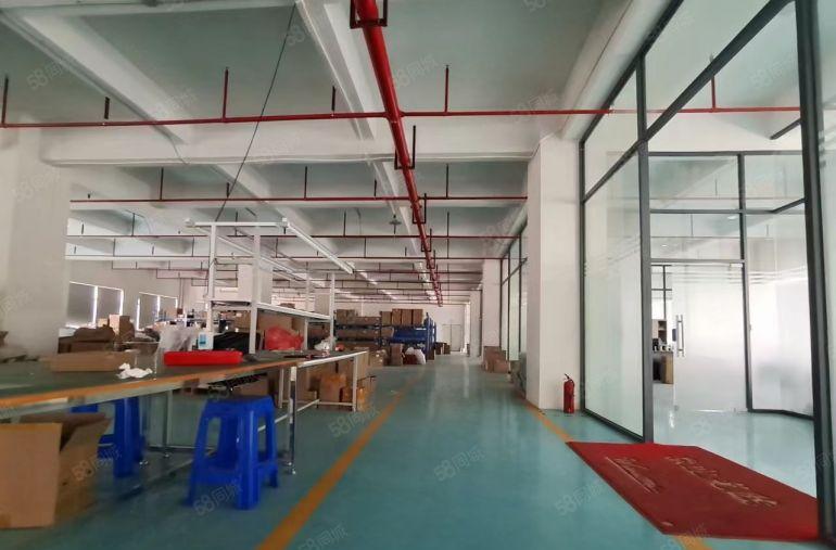 厚街溪头独院三层实际面积6000方厂房仓库可分租