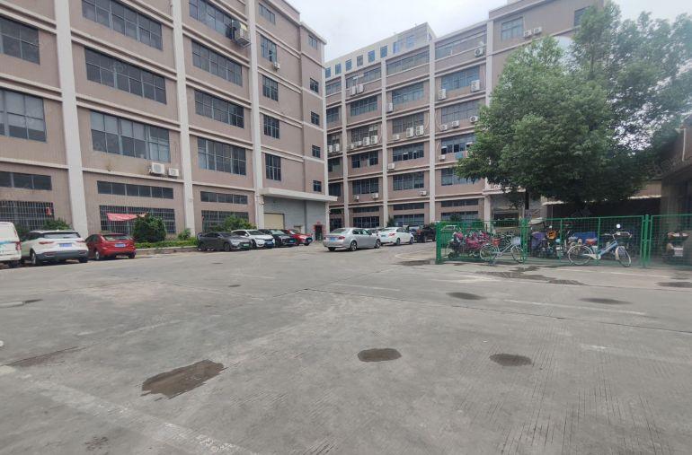 厚街现成无尘车间豪华装修10元起租五吨货梯没转让费大小分租