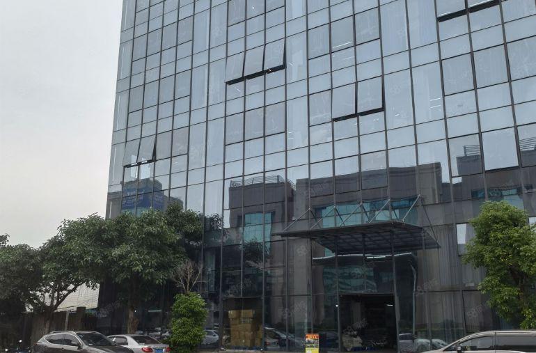 厚街涌口全新玻璃幕墙厂房出租4楼整层450平方精装水电地坪漆