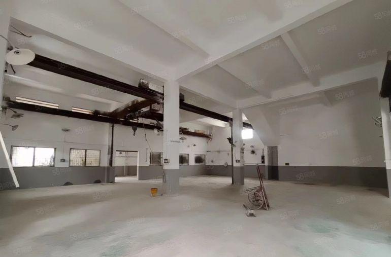 厚街小独院1800平厂房出租每层450平一楼带5吨行车可分租