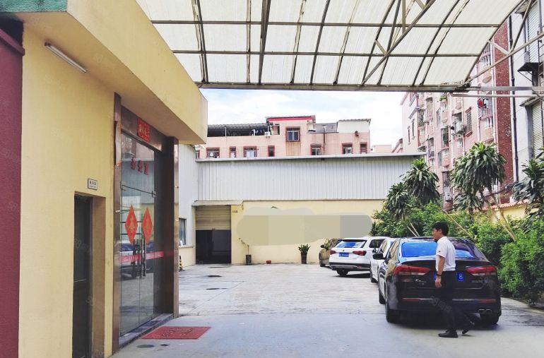 东莞厚街镇原房东独门独院厂房，有精装办公室，可生产，仓库出租