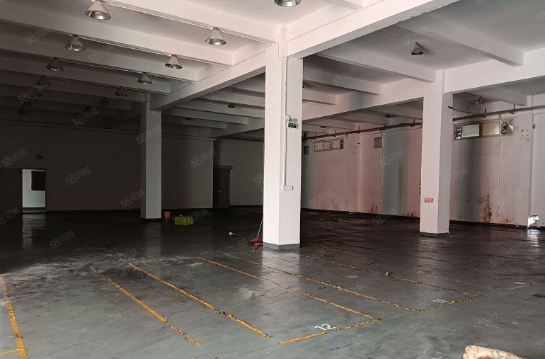 厚街新出5.5米高精装一楼厂房1100平，适合设备五金模具等