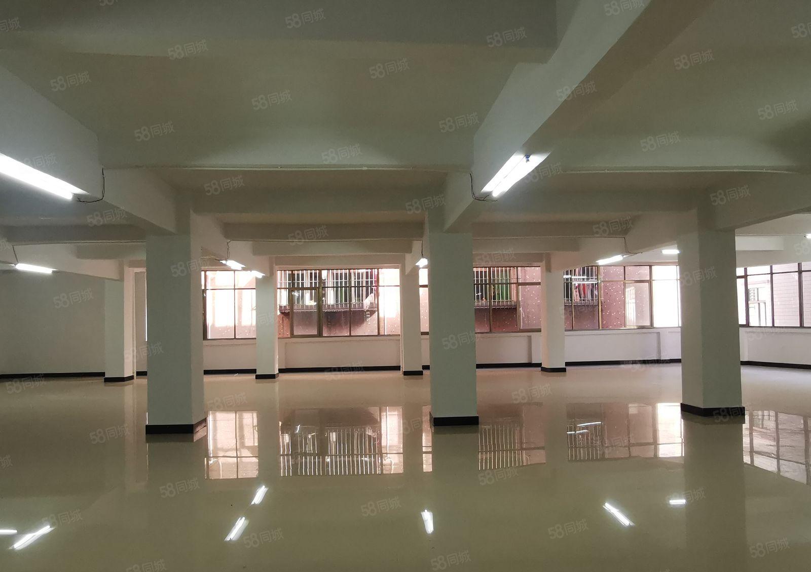 厚街镇价格厂房，全新精装，水电齐全，适合小加工，仓库