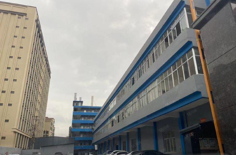 厚街（现成装修）一二楼5000方方厂房出租