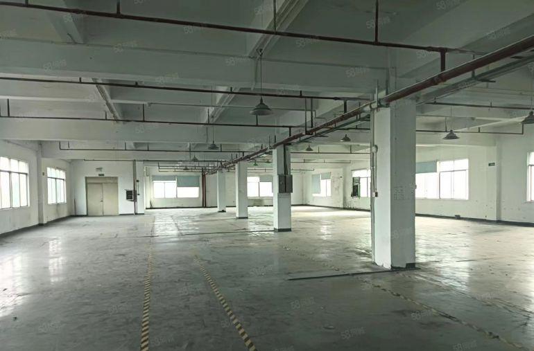 厚街镇原房东4楼分租厂房1700平方可以分租一半现在9元一平