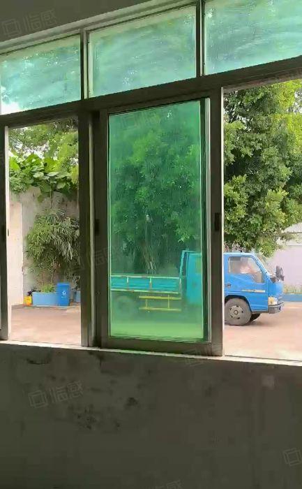 厚街下汴园区一千平方起租现成精装办公水电地坪漆整层2000平