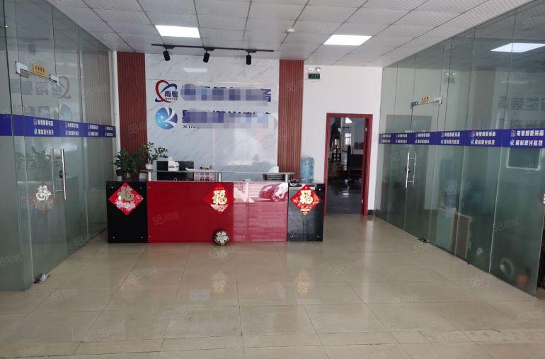 厚街新出原房东精装修一楼2500平低价厂房出租，高度6米