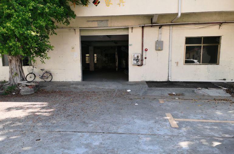 尾盘处理低价一楼750平方厂房出租仓库门口空地大交通便好招工