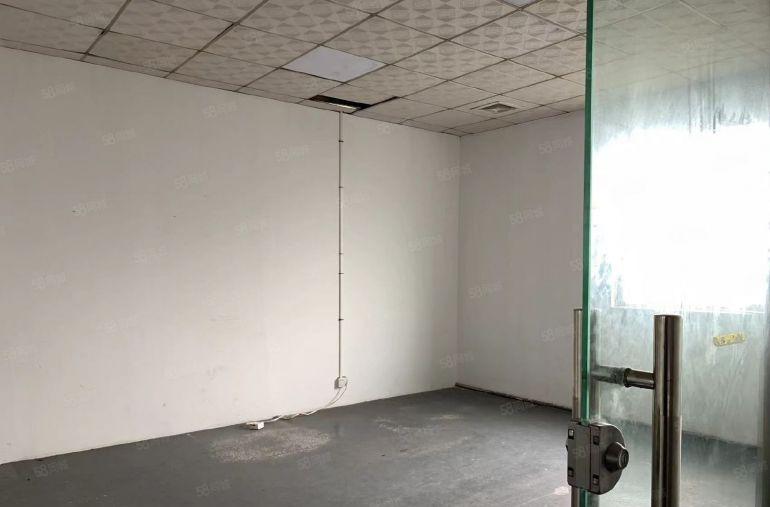 厚街原房东楼上实际面积500平低价厂房出租，电费1块水电齐全