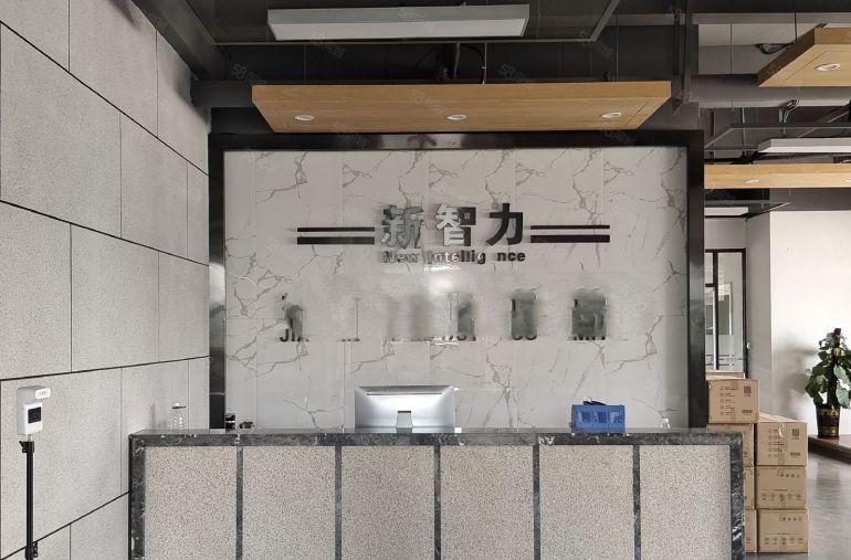 东莞厚街镇园区厂房招租，有1000平办公室，水电齐全，形象好