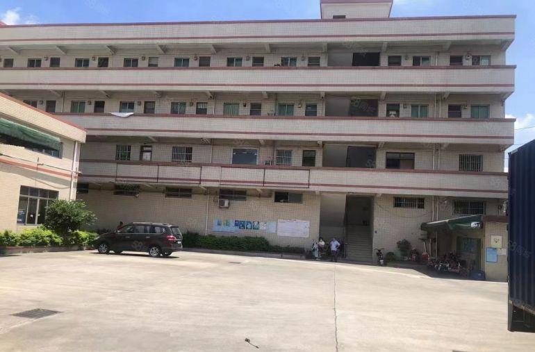 （原房东独门独院厂房3400平方）实际面积租，工业用地有宿舍