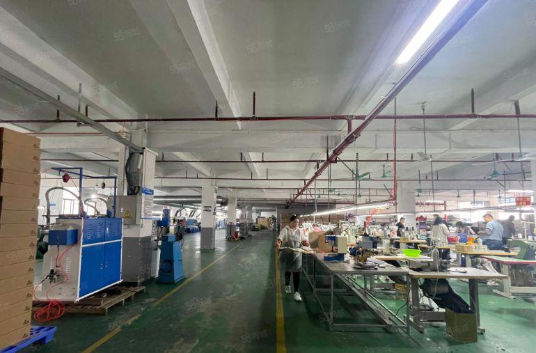 厚街三屯现成装修厂房出租1500平米