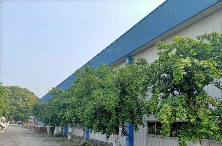 适合多种行业厂房低价出租，滴水7米到12米，位置优越交通方便