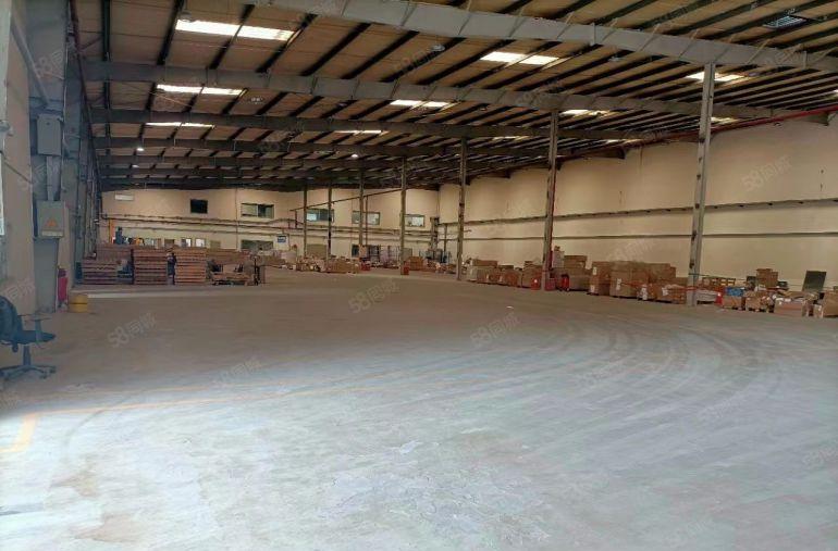 适合多种行业厂房低价出租，滴水7米到12米，位置优越交通方便