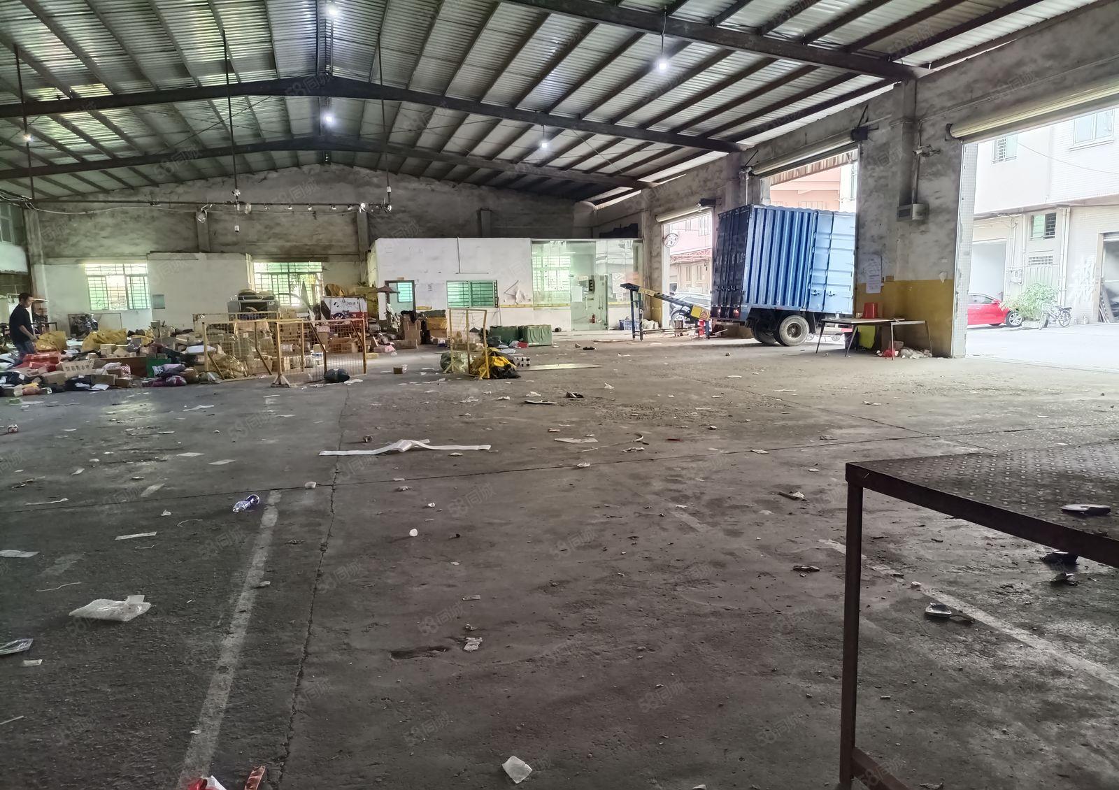 厚街单一层仓库出租2600平 可分租 位置优越