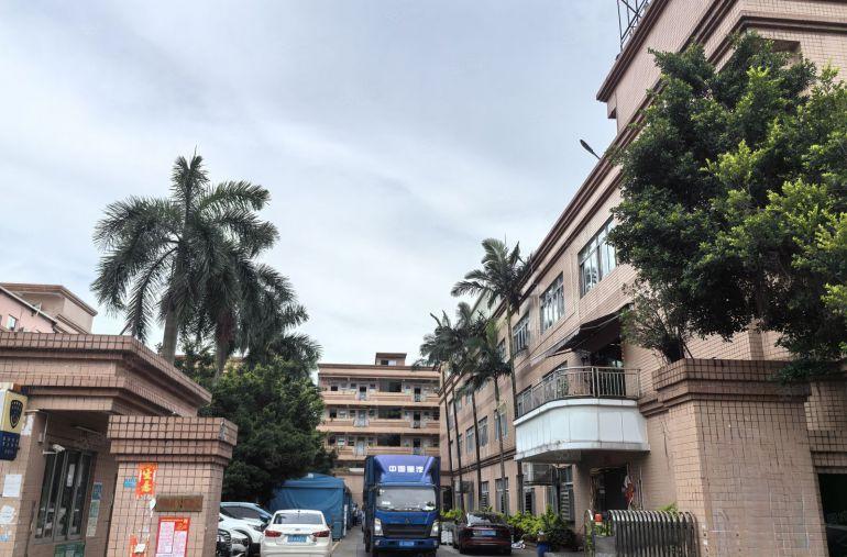 厚街独院厂房出租  精装修现成水电线路  适合模具五金电子