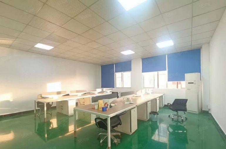 东莞市厚街镇现成装修厂房。水电齐全，。工业园区厂房