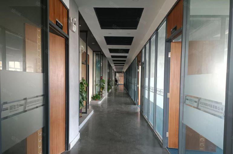 厚街楼上整层2350平方可分租厂房出租豪华现成装修无转让费