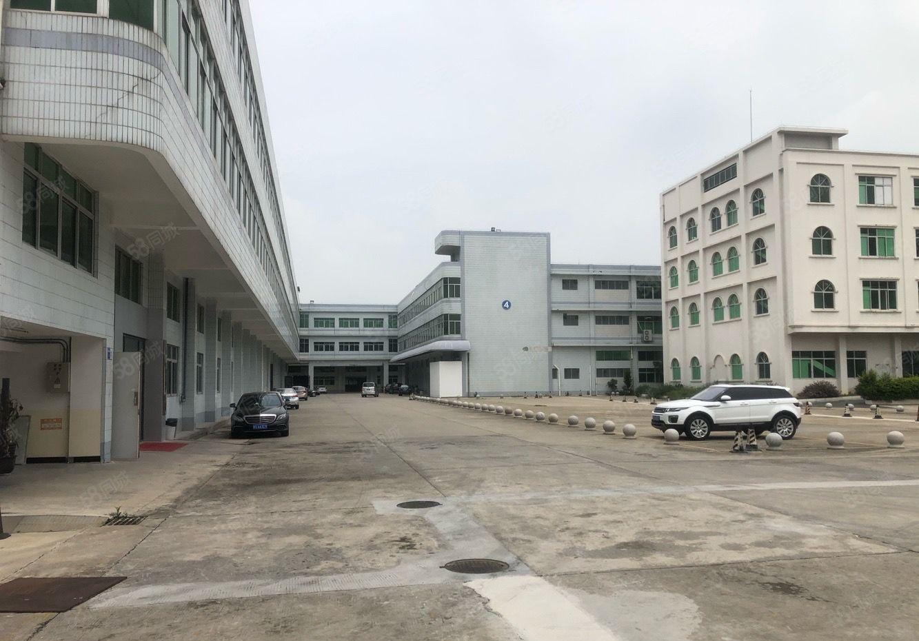 厚街三屯厂房大小可分，总面30000平，格局方正大车进出方便