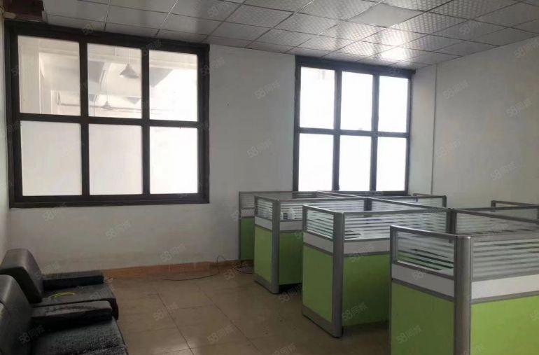 独院工业区分租一楼500平方厂房仓库低价招租，配套现成办公室