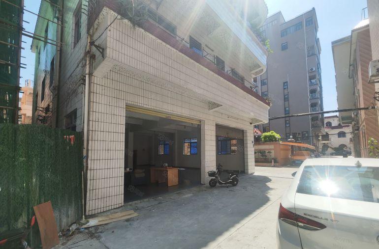 原房东实际面积一楼出租 门口可停4.2货车 可仓库办公