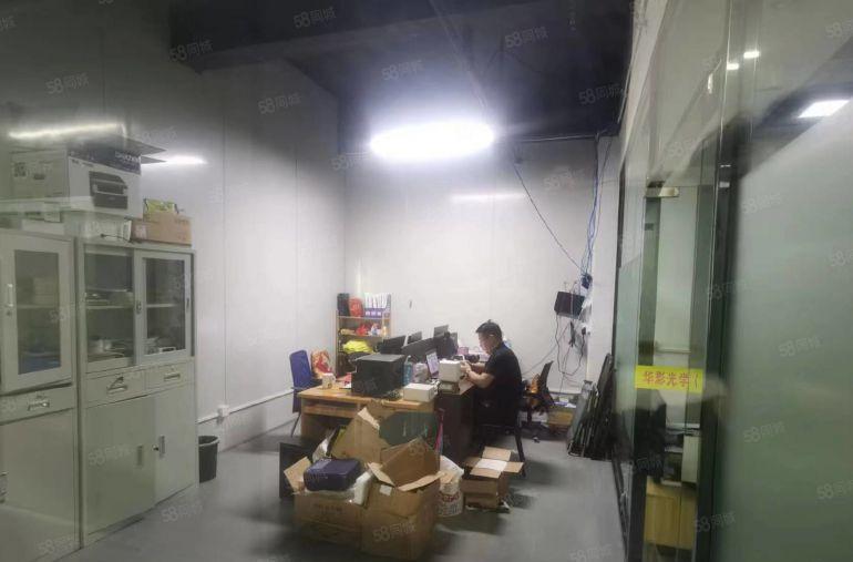 塘厦高速口沙湖新出原房东楼上1500平带装修厂房仓库出租