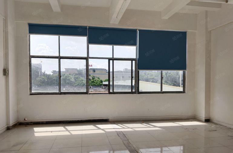 东莞塘厦小独栋单面积700平方一楼高七米交通方便带装修办公室