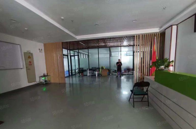 塘厦大坪高速路口新出无尘车间1616平出租，现成装修无公摊！