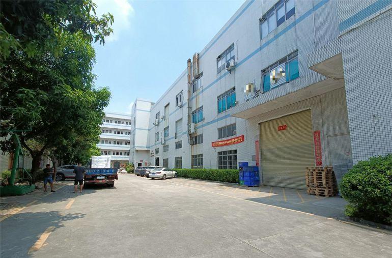 塘厦科苑城独院一楼890平厂房出租，近高速可进大车环评秒过