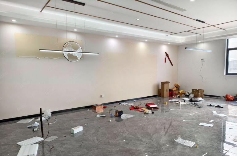 12元精装修塘厦2000平！原房东直租红本厂房形象好低价出租