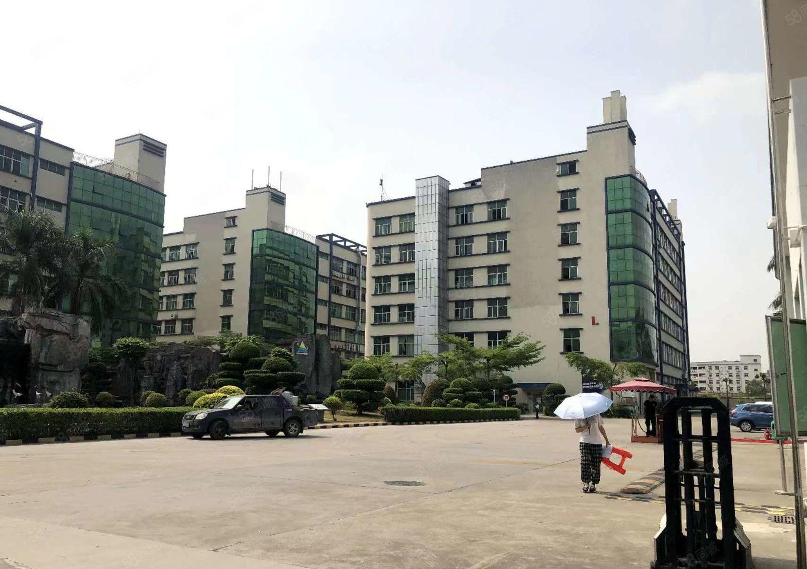 塘厦大坪新出楼上一整层5000平厂房仓库出租，靠深圳交通方便