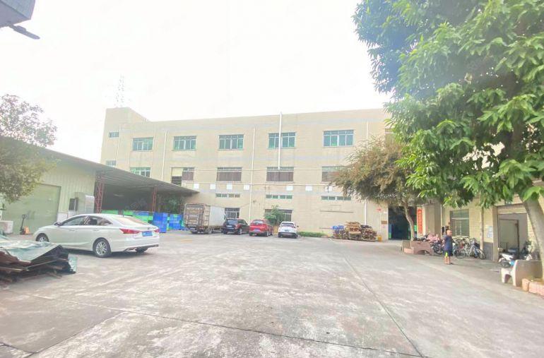 出售 东莞清溪标准独门独院国有双证厂房出售 空地大 停车方便