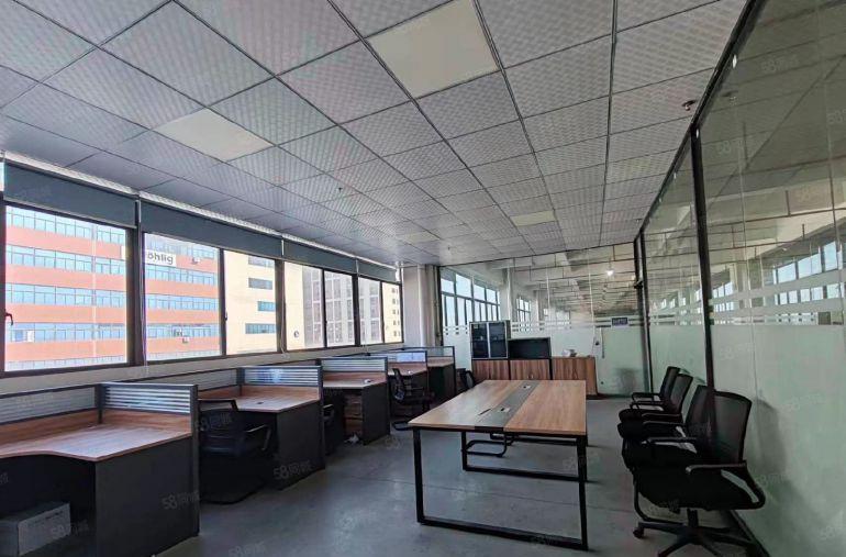 12元塘厦高速口精装修红本厂房出租，全新地坪漆水电全 可分租