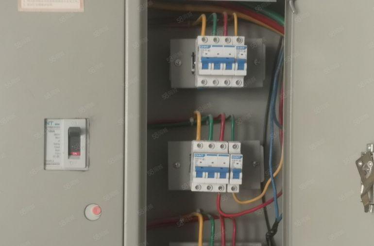 塘厦豪华精装修厂房，水电到车间，2吨电梯，交通便利，临近深圳