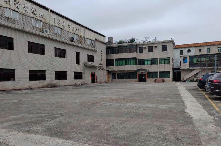 塘厦独院一二楼2000平标准厂房出租，1000平起分，近高速