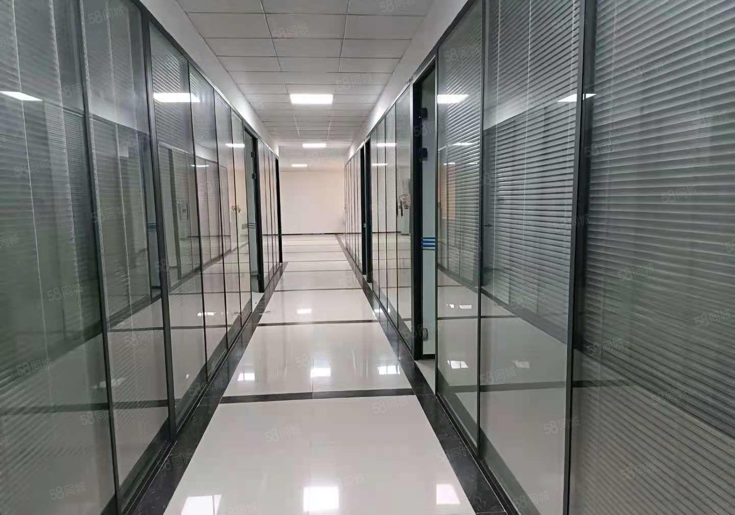 塘厦莆心湖新出独栋三层厂房5000平，精装修，高速路近