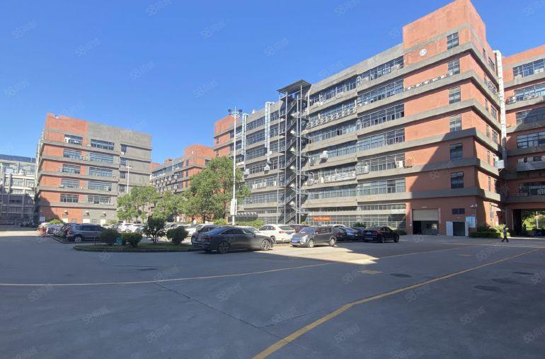 塘厦石马新空带精美装修办公室厂房出租，丙二类消防低价甩租