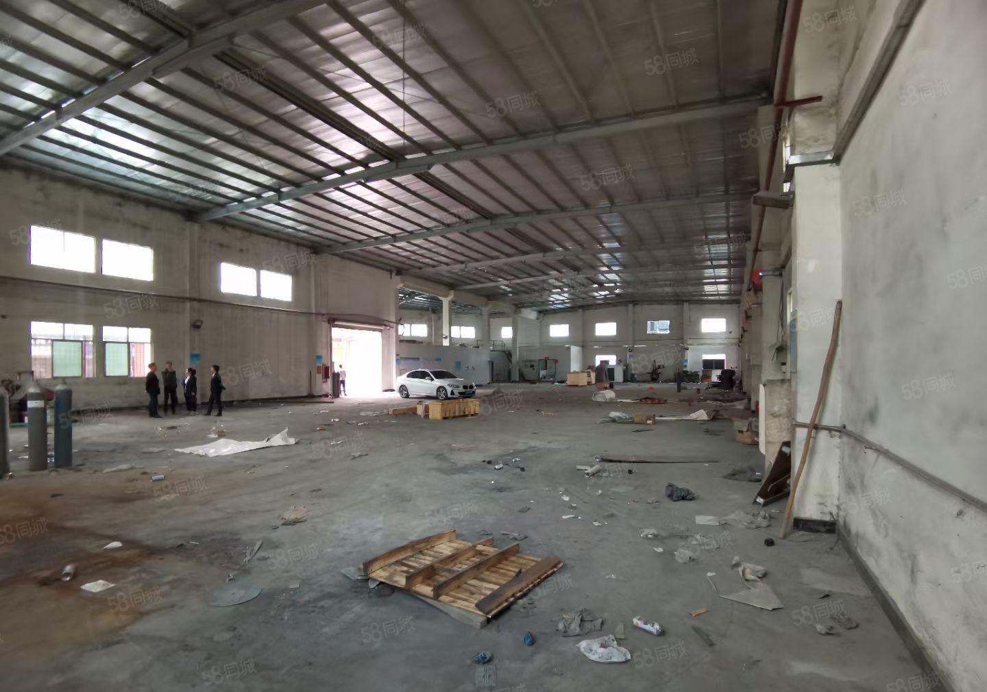 林村单一层小独院2000平米现成装修