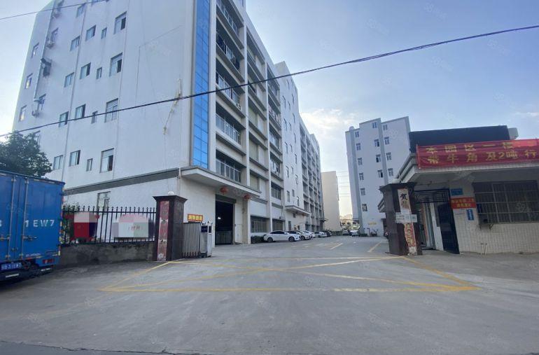 带牛角航吊！！业主厂房出租桥陇工业园靠近凤岗一楼1560平