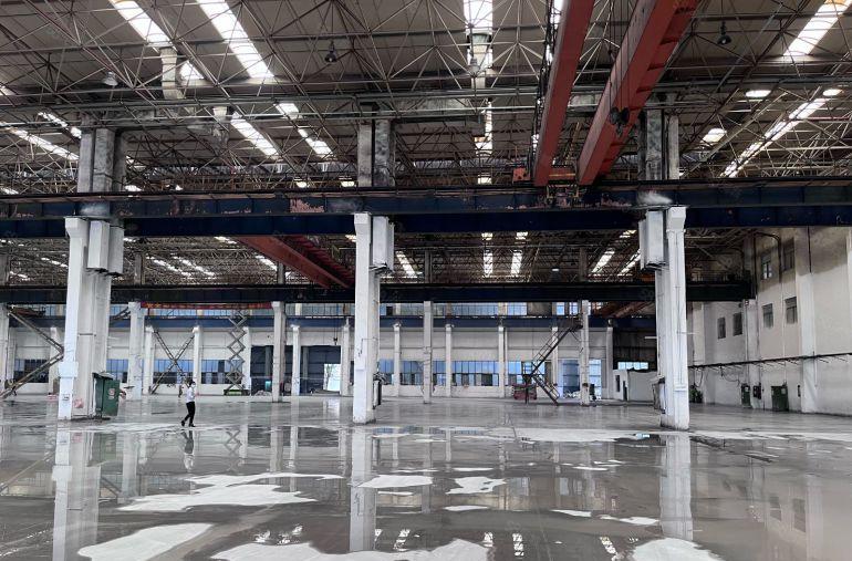 高度14米，东莞塘厦带红本单一层钢结构厂房低价出租