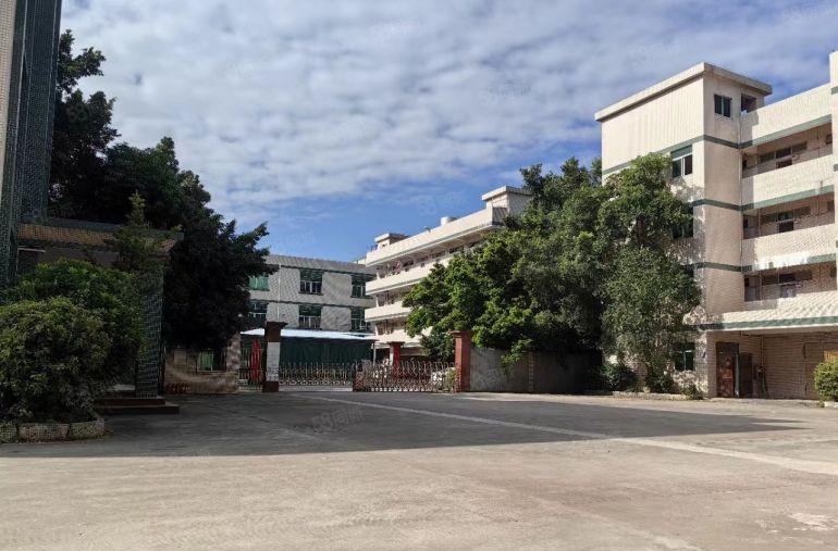 塘厦石鼓  独门独院厂房5500平  有红本 空地大，原房东