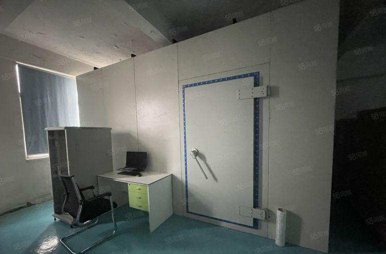 塘厦莲湖新空三楼洁净厂房1050平，配套装修办公水电拎包入