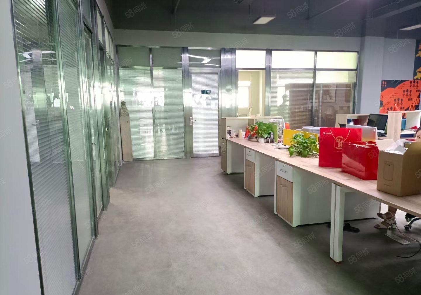 塘厦科苑城原房东实际面积楼上1500平方全新地坪漆精装出租