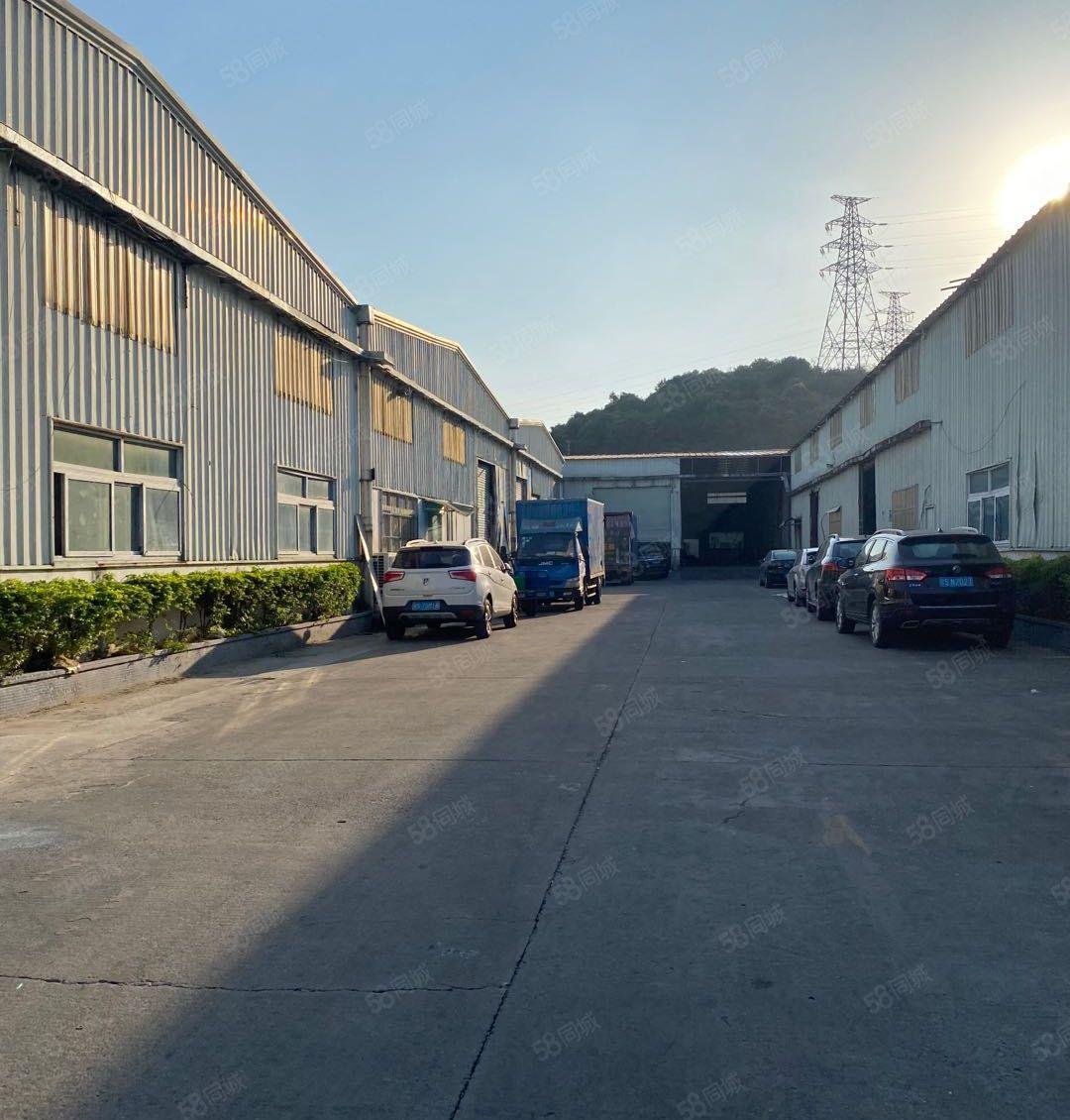 塘厦莆心湖新空出1楼2500平厂房出租，好进大车入住即可生产