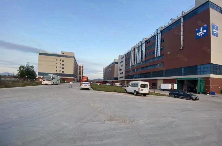 塘厦高速新出二楼厂房5080平方，超大空地，适合仓储物流