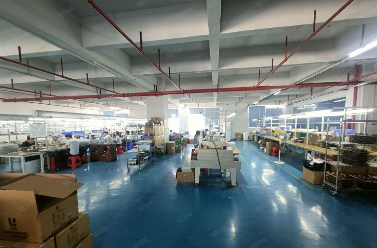 塘厦外环高速楼上1650平实际面积，现成办公室装修厂房出租