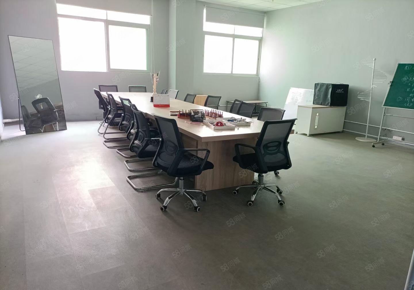 塘厦科苑城原房东实际面积楼上1500平方全新地坪漆精装出租