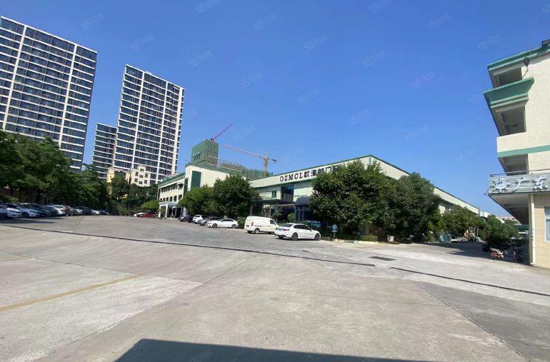 塘厦镇中心原房东直租标准3楼1120平，现成精装修，水电齐全