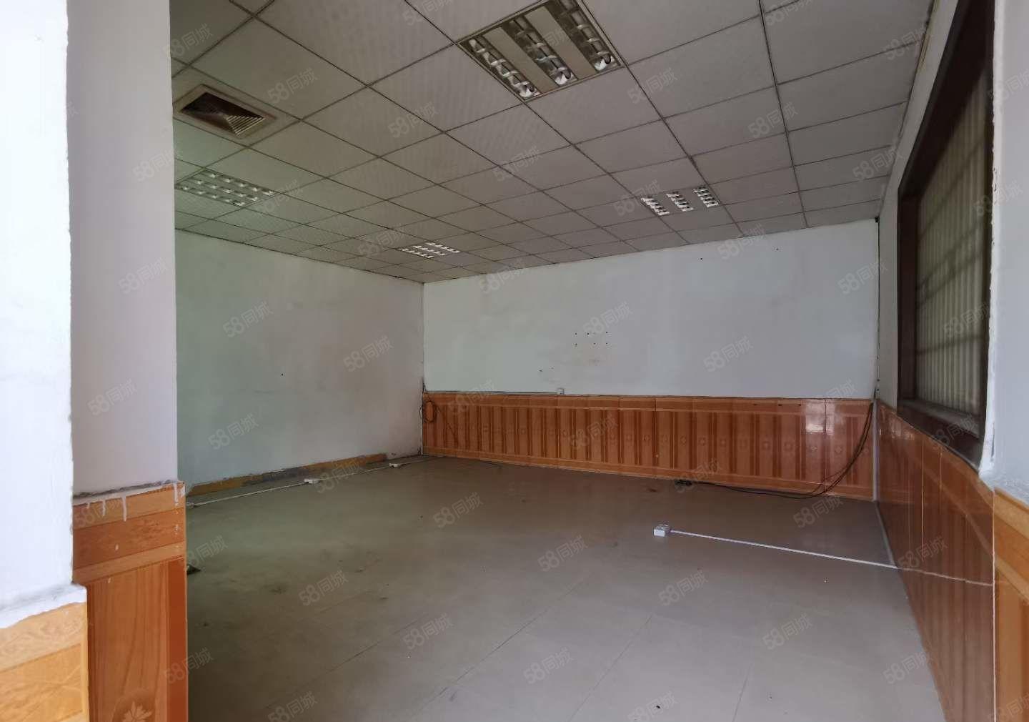 年底低价招!横塘450平独门独院厂房出租带水电带装修空地大